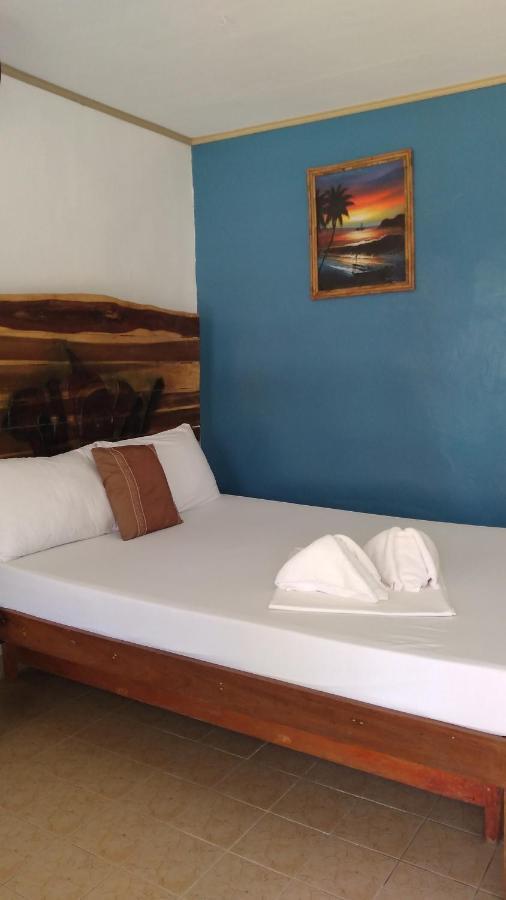 Summer Homes Beach Resort And Cottages Palawan Barton Esterno foto