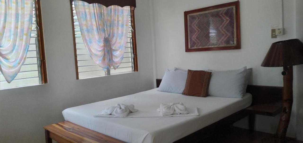 Summer Homes Beach Resort And Cottages Palawan Barton Esterno foto