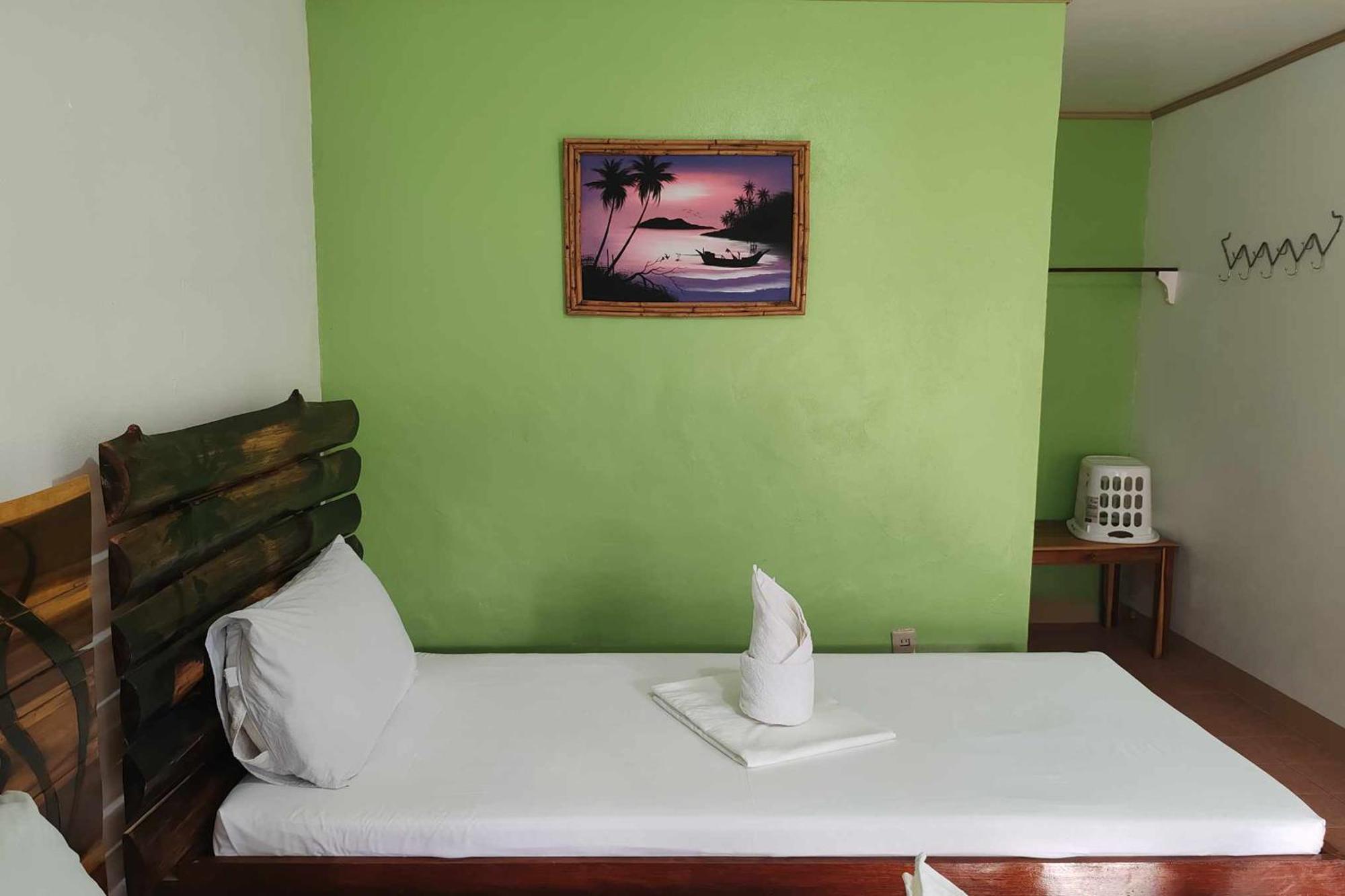 Summer Homes Beach Resort And Cottages Palawan Barton Esterno foto