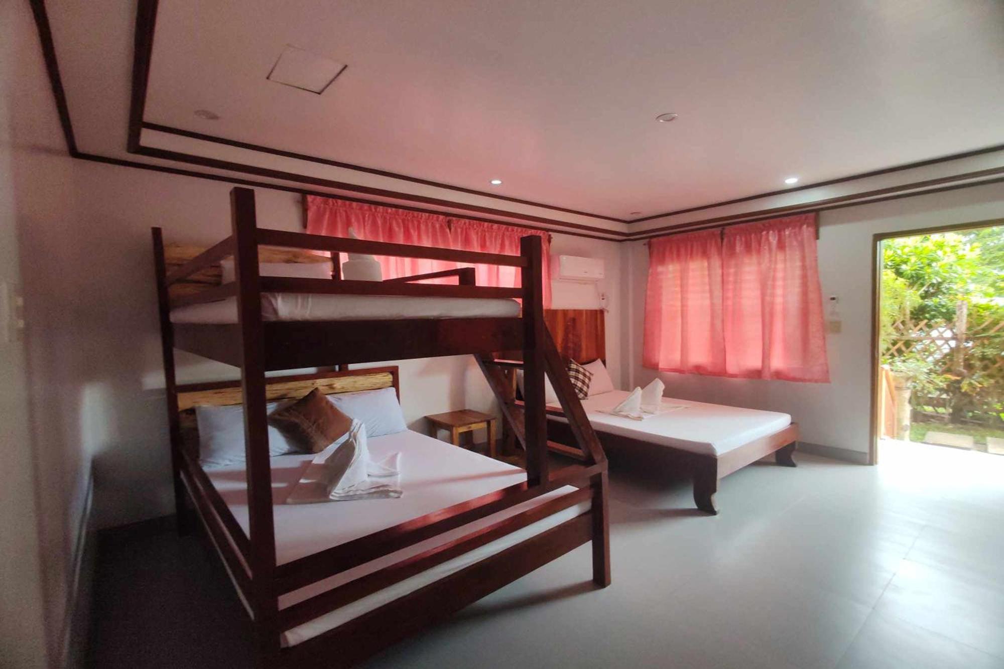 Summer Homes Beach Resort And Cottages Palawan Barton Esterno foto