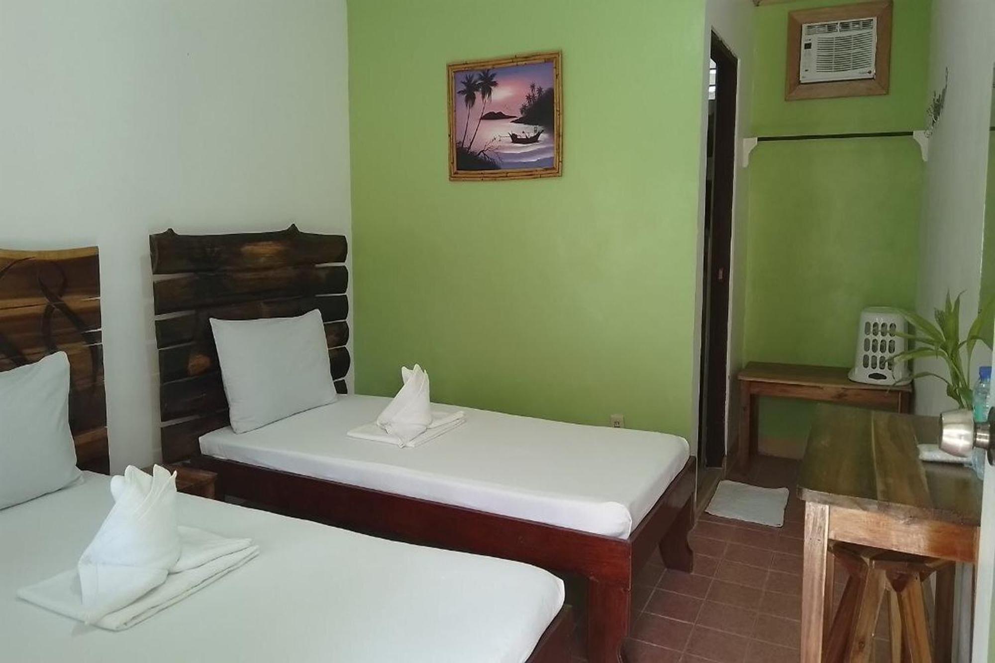 Summer Homes Beach Resort And Cottages Palawan Barton Esterno foto
